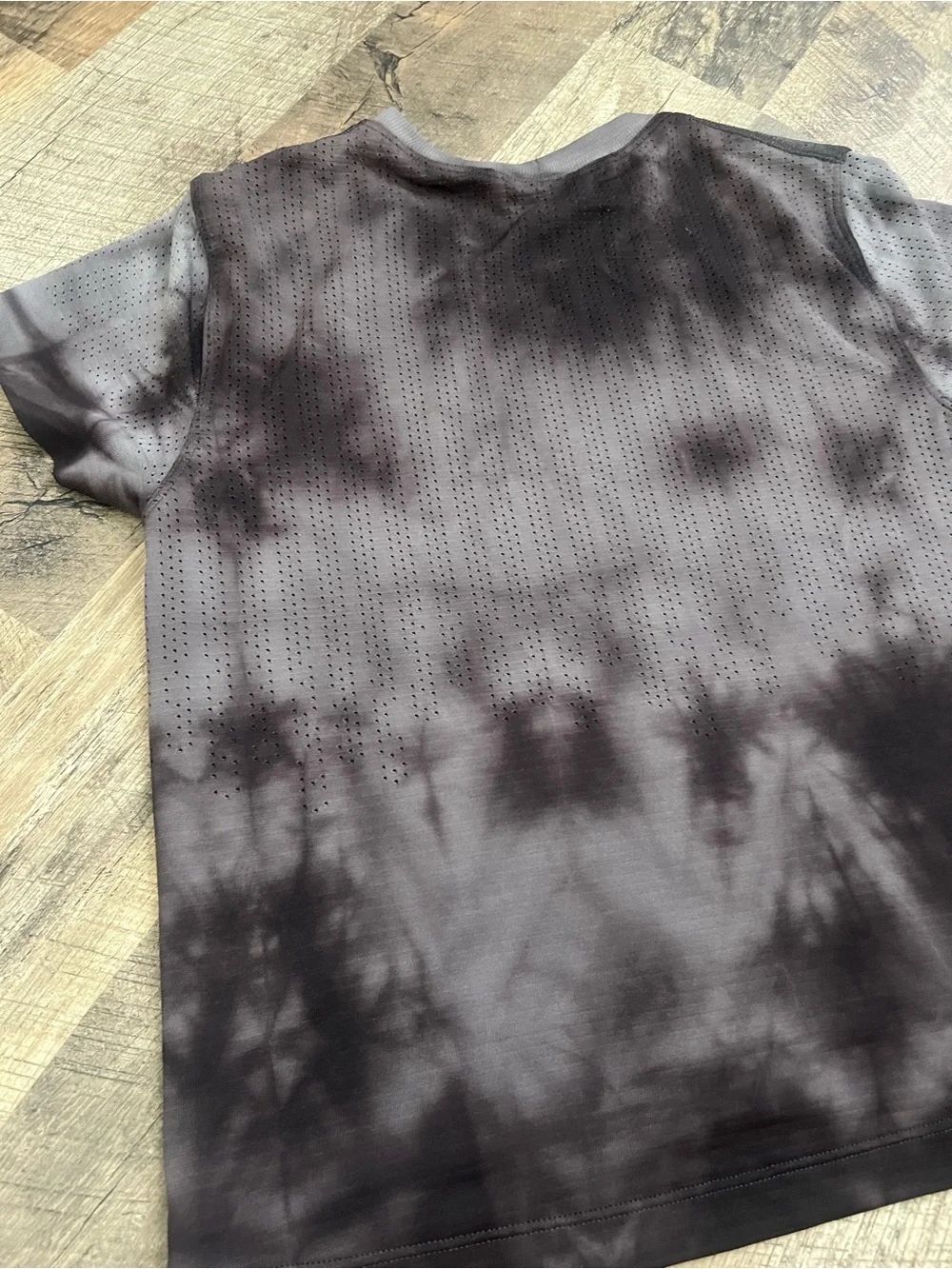 lululemon athletica Black Tie-Dye Train to Be Short Sleeve Tee Perforated
